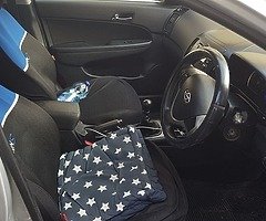 Car - Image 4/8