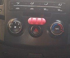 Car - Image 6/8