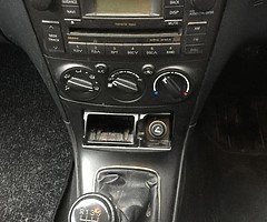 Toyota avensis 2.0 d4d - Image 5/5