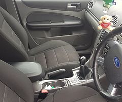 Ford Focus Titanium 2010 - Image 5/10