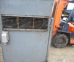 FOR SALE: Air Compressor - Image 5/6