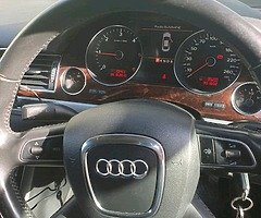 AUDI A 8