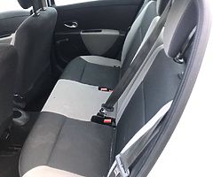 Renault Clio 1.1 Manual - Image 4/6