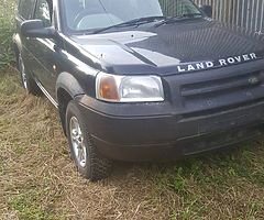 Land rover parts td4 and landrover engine