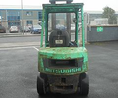 FOR SALE: 3 Ton Mitsubishi Fork Lift - Image 5/10