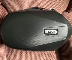 Givi panniers - Image 6/7