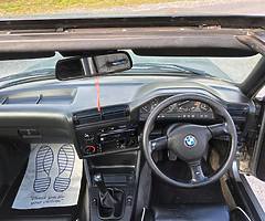 BMW E30 325i - Image 3/8