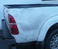 2015 TOYOTA HILUX 3.0L Diesel cat c for Breaking - Image 8/10