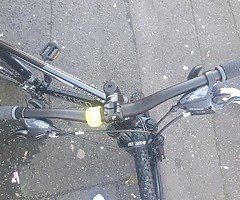 Brand new Carrera vengeance mountain bike - Image 4/6