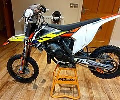£1,400