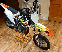 £1,400