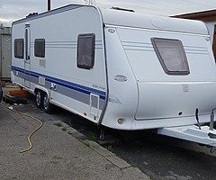 2009 hobby 6 berth caravan