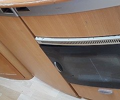 2009 hobby 6 berth caravan - Image 6/10