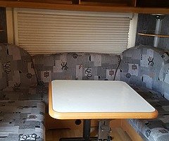 2009 hobby 6 berth caravan - Image 7/10