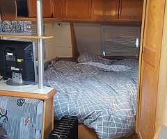 2009 hobby 6 berth caravan - Image 10/10