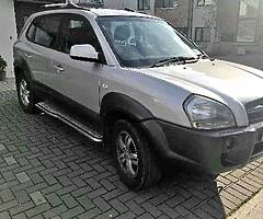 Hyundai Tucson Jeep tax till the 1st of January NCT just out driving 100% location Dublin 15