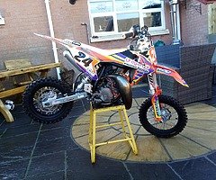 £1,900