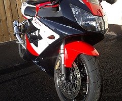 £2,550
