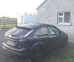€800