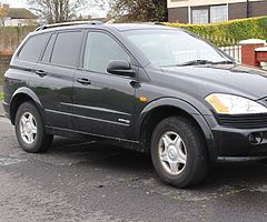 SSANGYONG KYRON JEEP O8