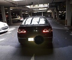 VW Passat - Image 4/7
