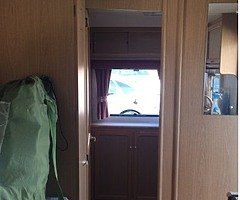 Compass Kensington 500 - 5 Berth Caravan - Image 6/10