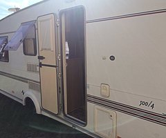 Compass Kensington 500 - 5 Berth Caravan - Image 9/10