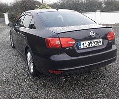 €8,950