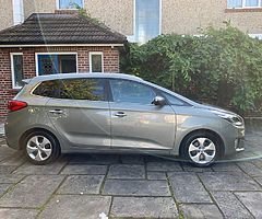2013 Kia Carens