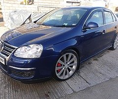 €2,850