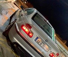 €1,100