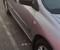 Honda Civic 1.6 petrol 2003 - Image 3/9