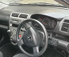 Honda Civic 1.6 petrol 2003 - Image 5/9