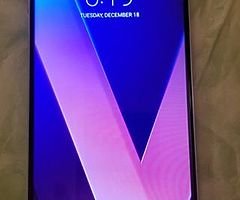 LG V30 smartphone UNLOCKED in mint condition