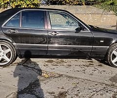€3,300