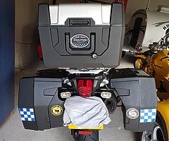 £7,500