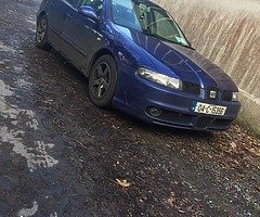 €900