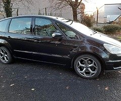 £1,595