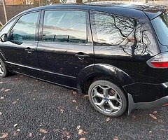 £1,595