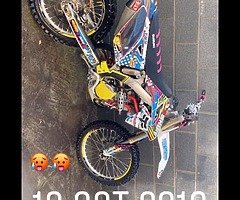 €2,600