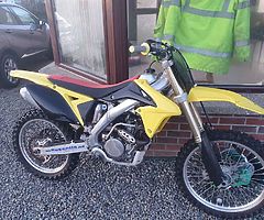 £2,000
