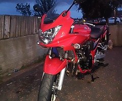 £2,500