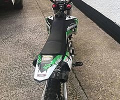 £500