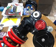 £695