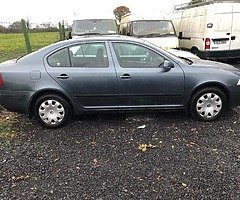 05skoda 1.9 one owner - Image 3/8