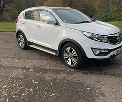 Audi,Kia,Peugeot,Renault,Mercedes