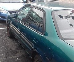 Toyota corolla - Image 4/4