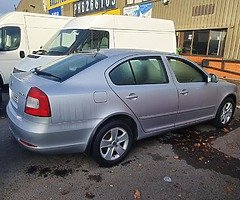 11 skoda Octavia 1.6tdi 250miles - Image 3/5