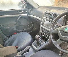 11 skoda Octavia 1.6tdi 250miles - Image 5/5