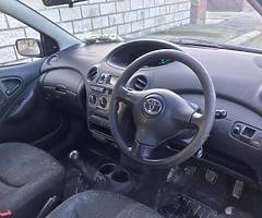 2004 Toyota Yaris - Image 5/5